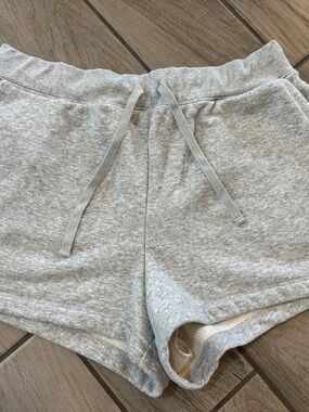 American Eagle Outfitters Light Gray Heather Lounge Shorts